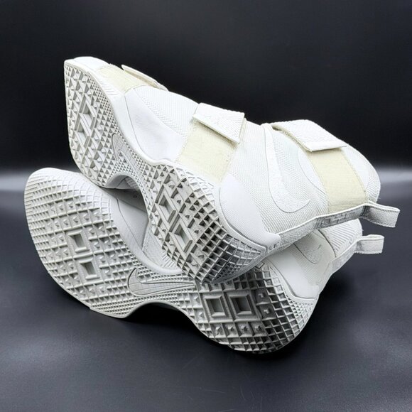 Nike LeBron Soldier 10 SFG Lux 'Bone' - Picture 9 of 11